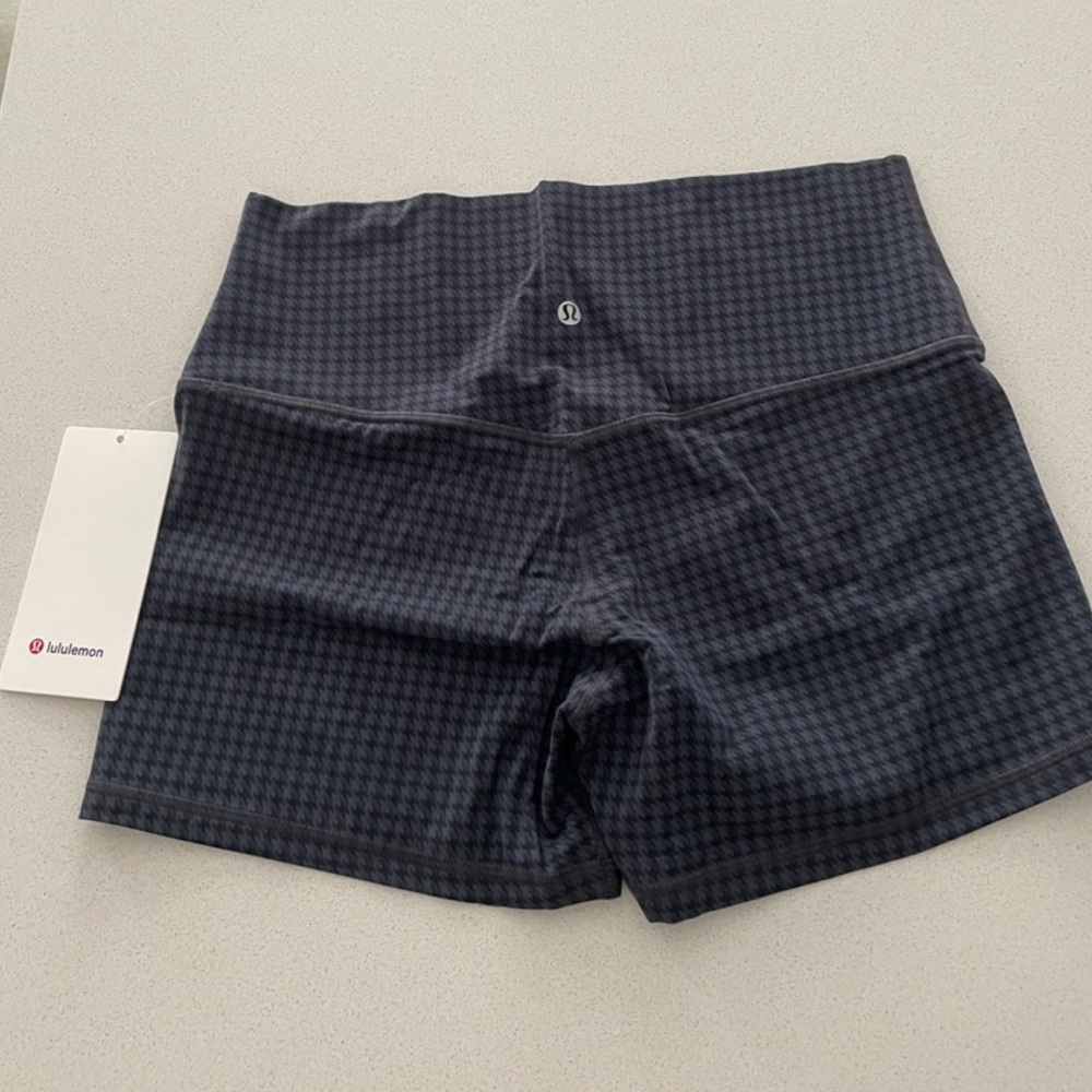 SOLD Lululemon 4" align micro houndstooth blue shorts - Picture 5 of 5